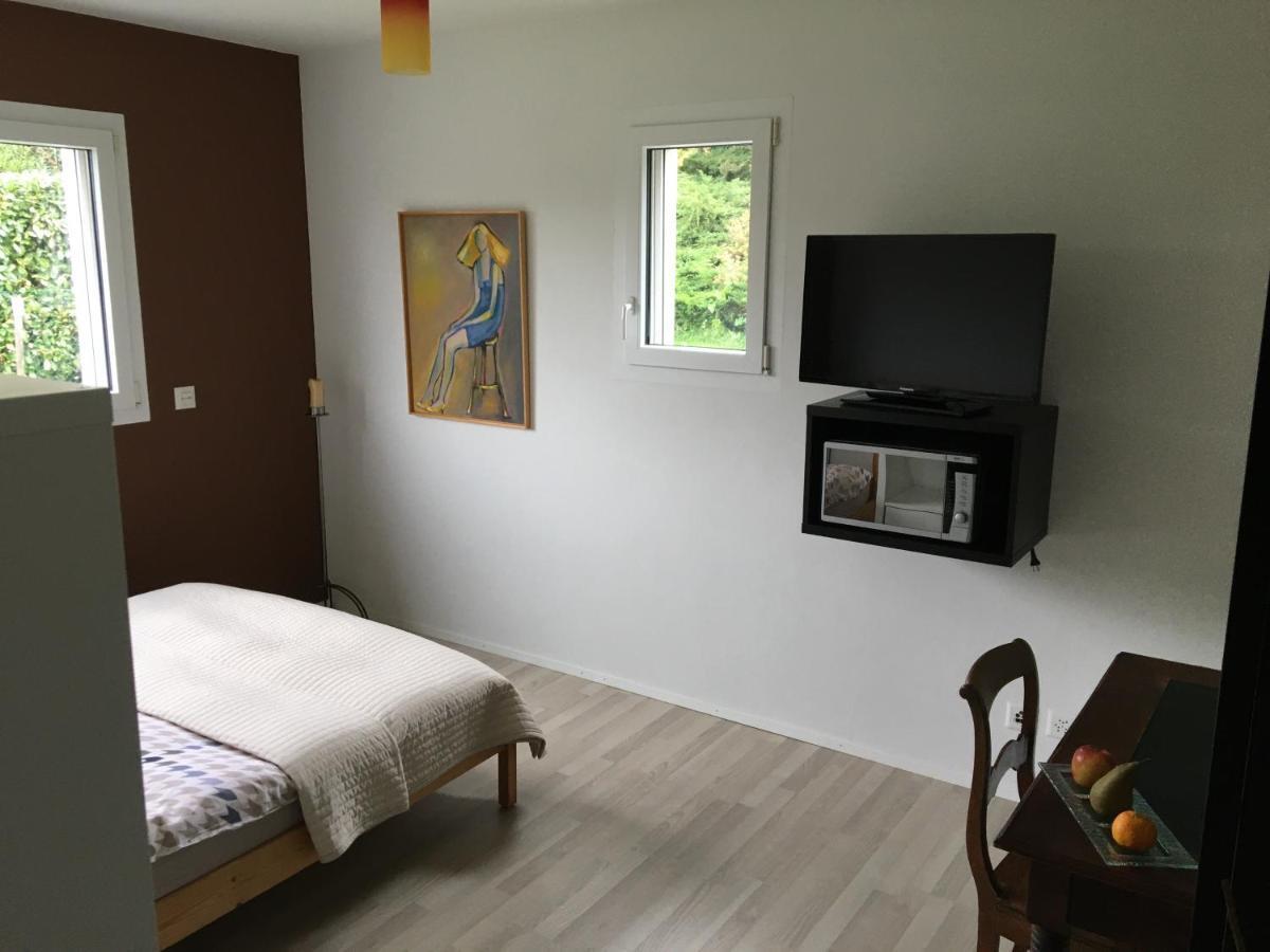 Montaney Guests House - Epfl Bed & Breakfast Ecublens  Екстериор снимка